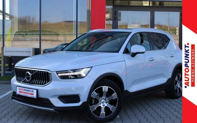 biała Volvo XC 40 cena 109900 przebieg: 152717, rok produkcji 2020 z Biała